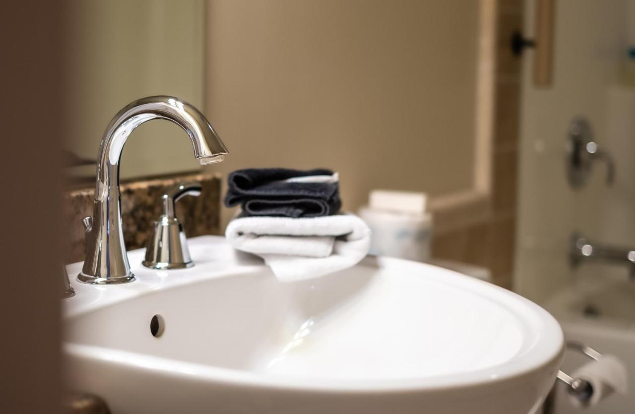 Kaslo Hotel Εξωτερικό φωτογραφία